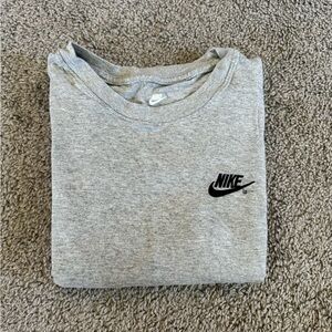 Men’s Nike tees